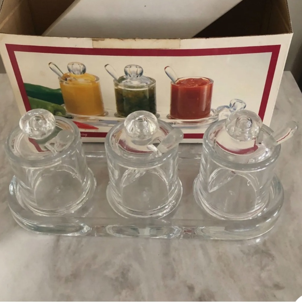 NWT Olde Thompson Small 3 Jar Condiment Set With Tray Clear Acrylic